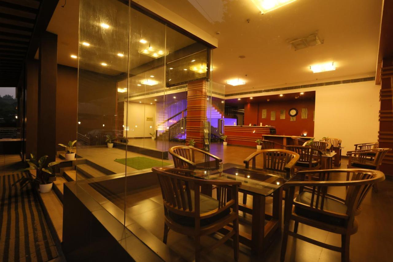 Hotel Misty Gate Vythiri Exterior foto
