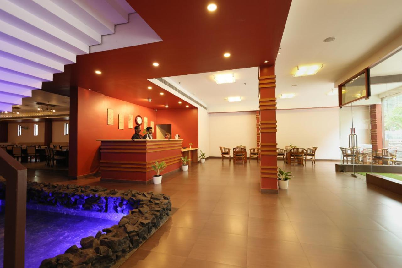 Hotel Misty Gate Vythiri Exterior foto